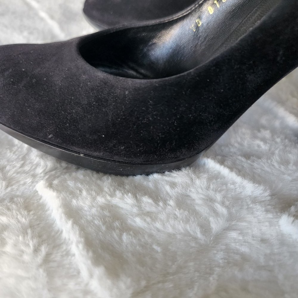 Salvatore Ferragamo Black Suede Pumps Sz 9 - Picture 7 of 10